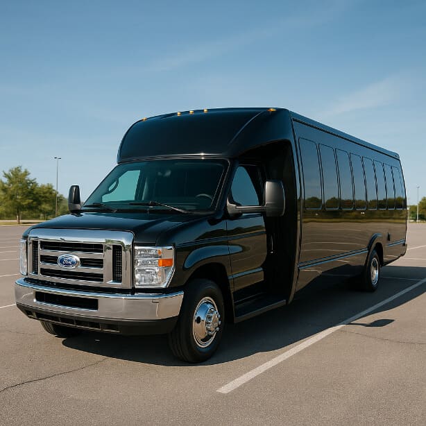 Nashville Coach Bus Service 18 Passenger Minibus