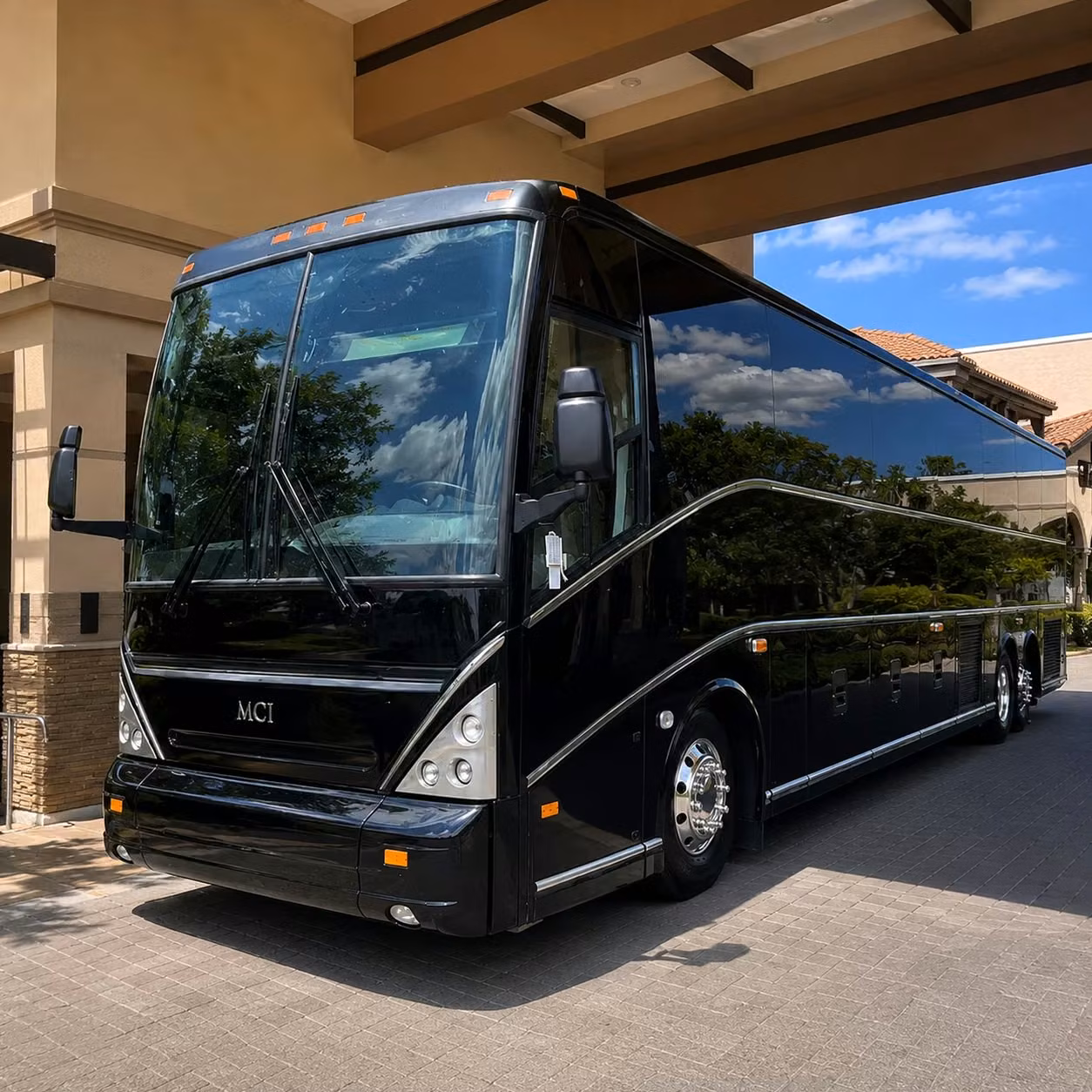 corporate event bus rentals in nashville