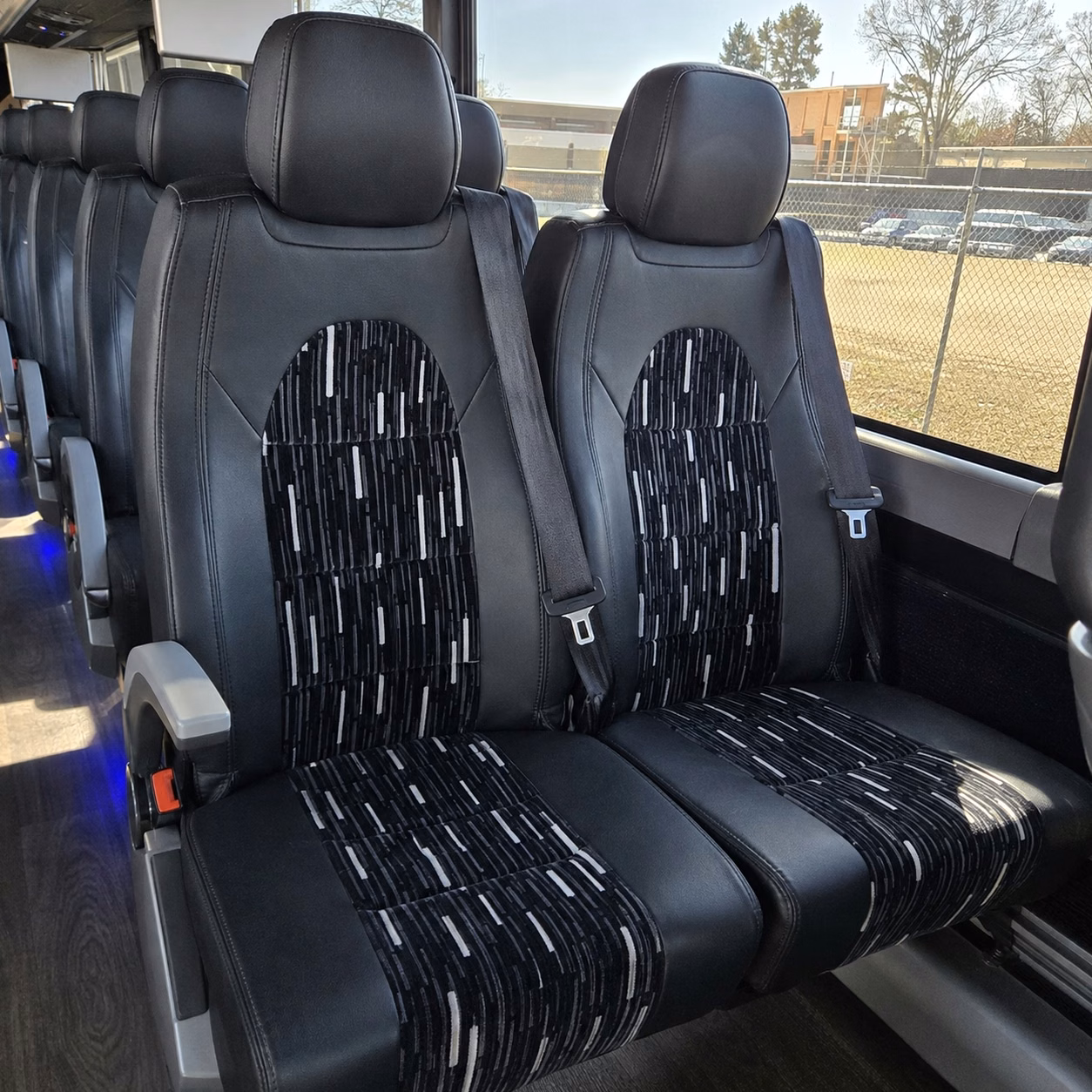 does the day of the week change what a charter bus costs in nashville tennessee
