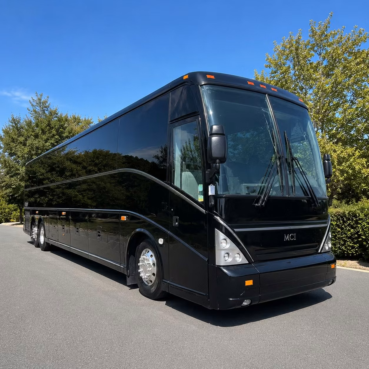 employee commuter shuttle and corporate campus transportation in nashville