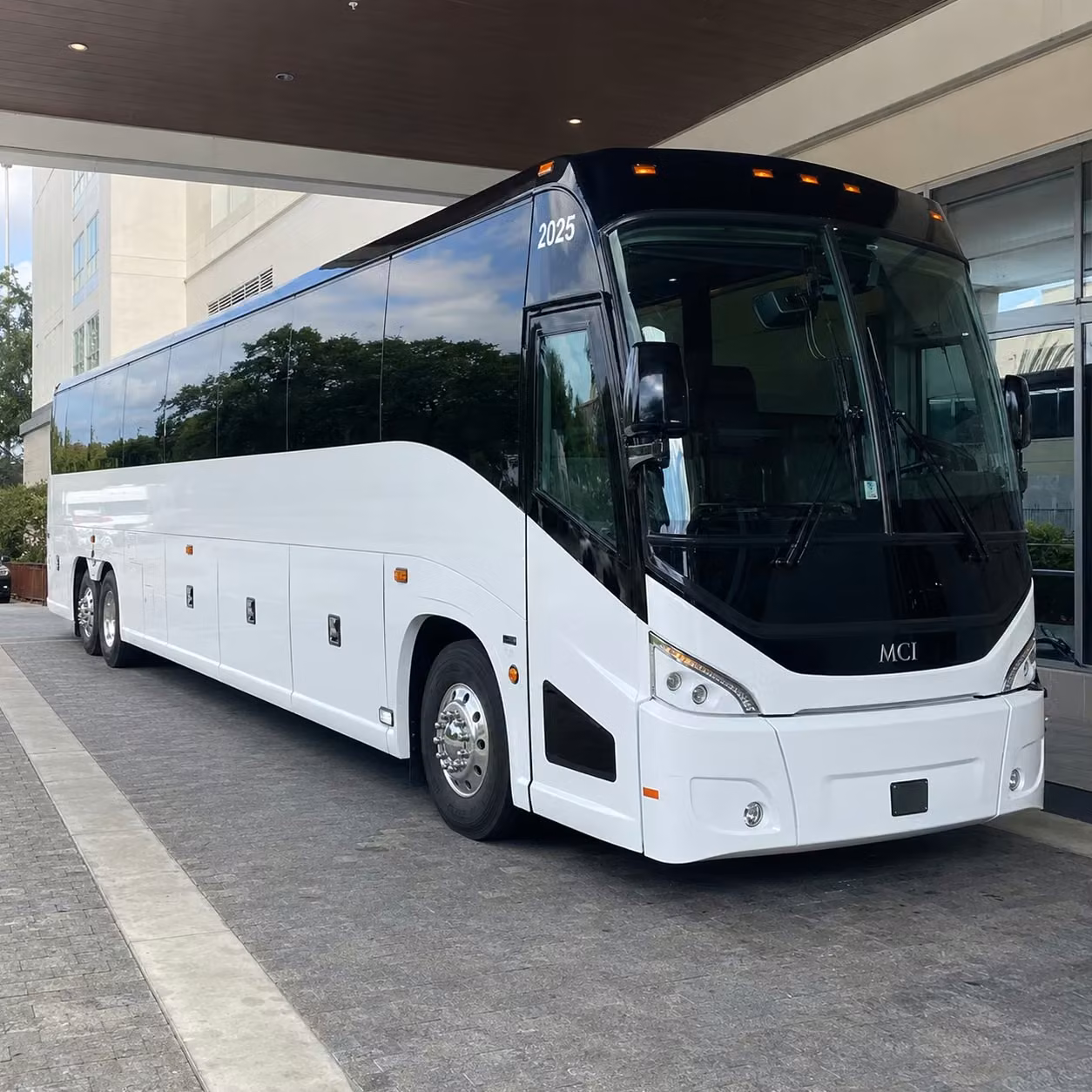 nashville charter bus rental fleet