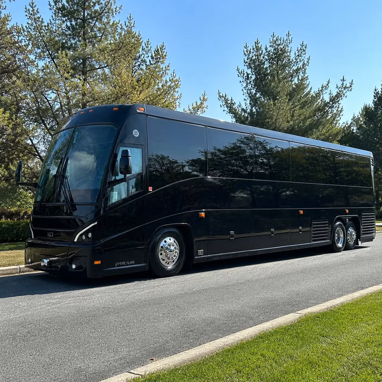 remote parking and airport corridor shuttle services near bna